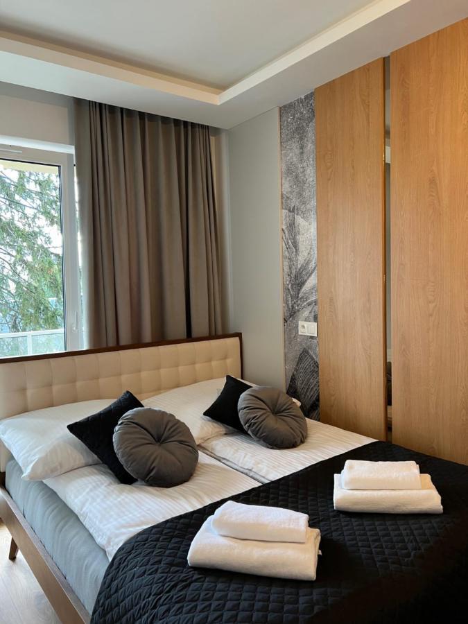 Family & Business Elegant Apartments Ul Lotnicza Centrum Galeria Korona - 1 Bedroom, Terrace, Air Conditioning, Garage - New! Kielce Kültér fotó
