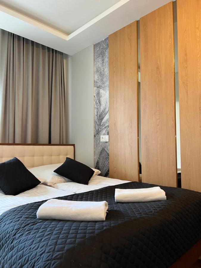 Family & Business Elegant Apartments Ul Lotnicza Centrum Galeria Korona - 1 Bedroom, Terrace, Air Conditioning, Garage - New! Kielce Kültér fotó