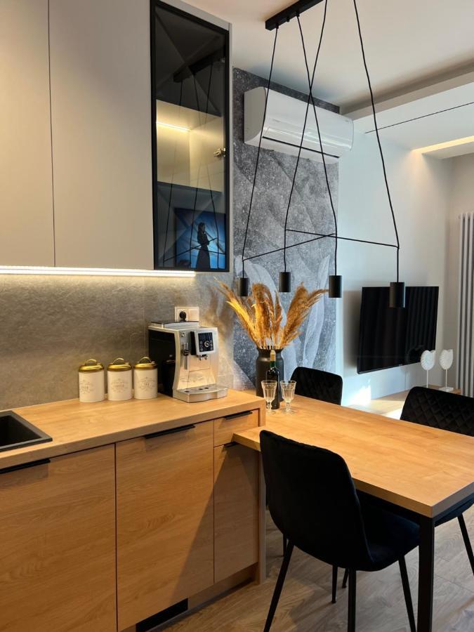 Family & Business Elegant Apartments Ul Lotnicza Centrum Galeria Korona - 1 Bedroom, Terrace, Air Conditioning, Garage - New! Kielce Kültér fotó